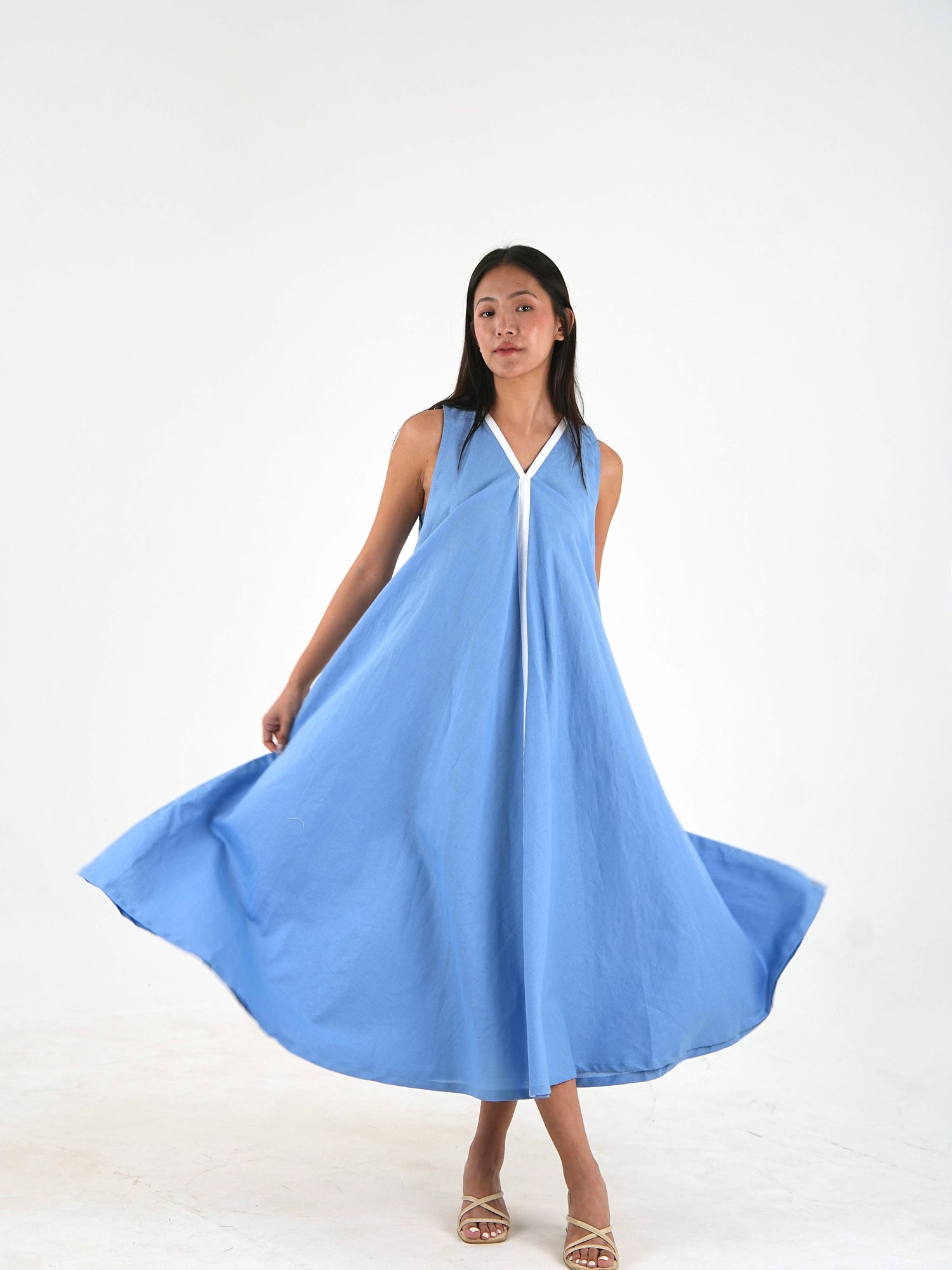 Sleeveless Flared Dress - Pastel Blue Linen