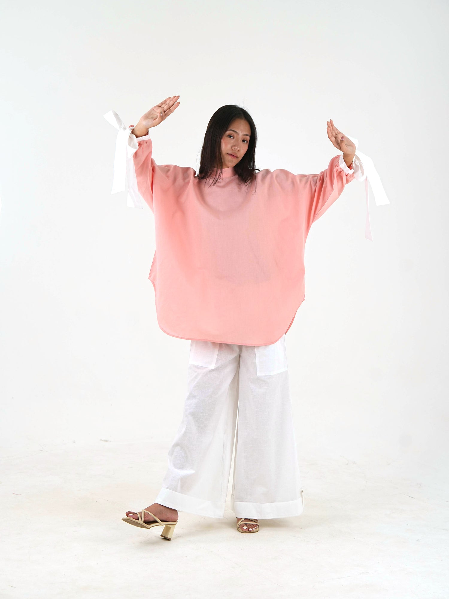 Round Neck Set - Pastel Pink Linen