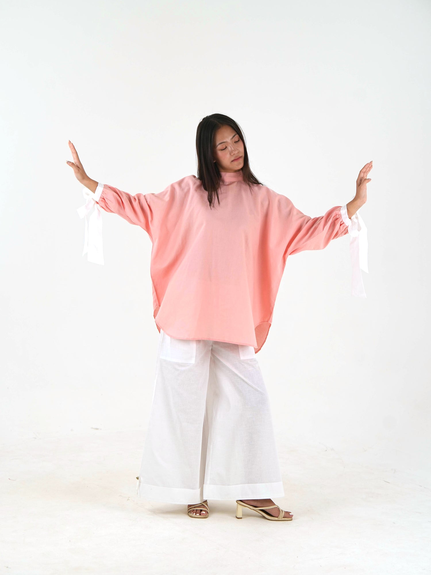 Round Neck Set - Pastel Pink Linen