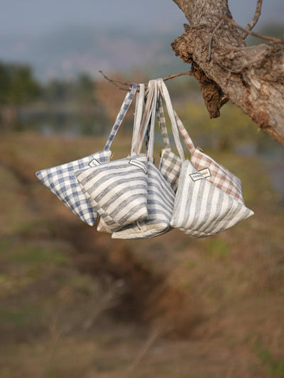 “Sutra Breeze Pouch”
“Sutra Breeze Pouch travel essentials bag”
“Sutra Breeze Pouch daily kit pouch”
“Sutra Breeze Pouch for travel and daily use”
“Sutra Breeze Pouch compact travel pouch”
“Sutra Breeze Pouch multipurpose pouch”
“Sutra Breeze Pouch toiletry pouch”
“Sutra Breeze Pouch essentials organizer”