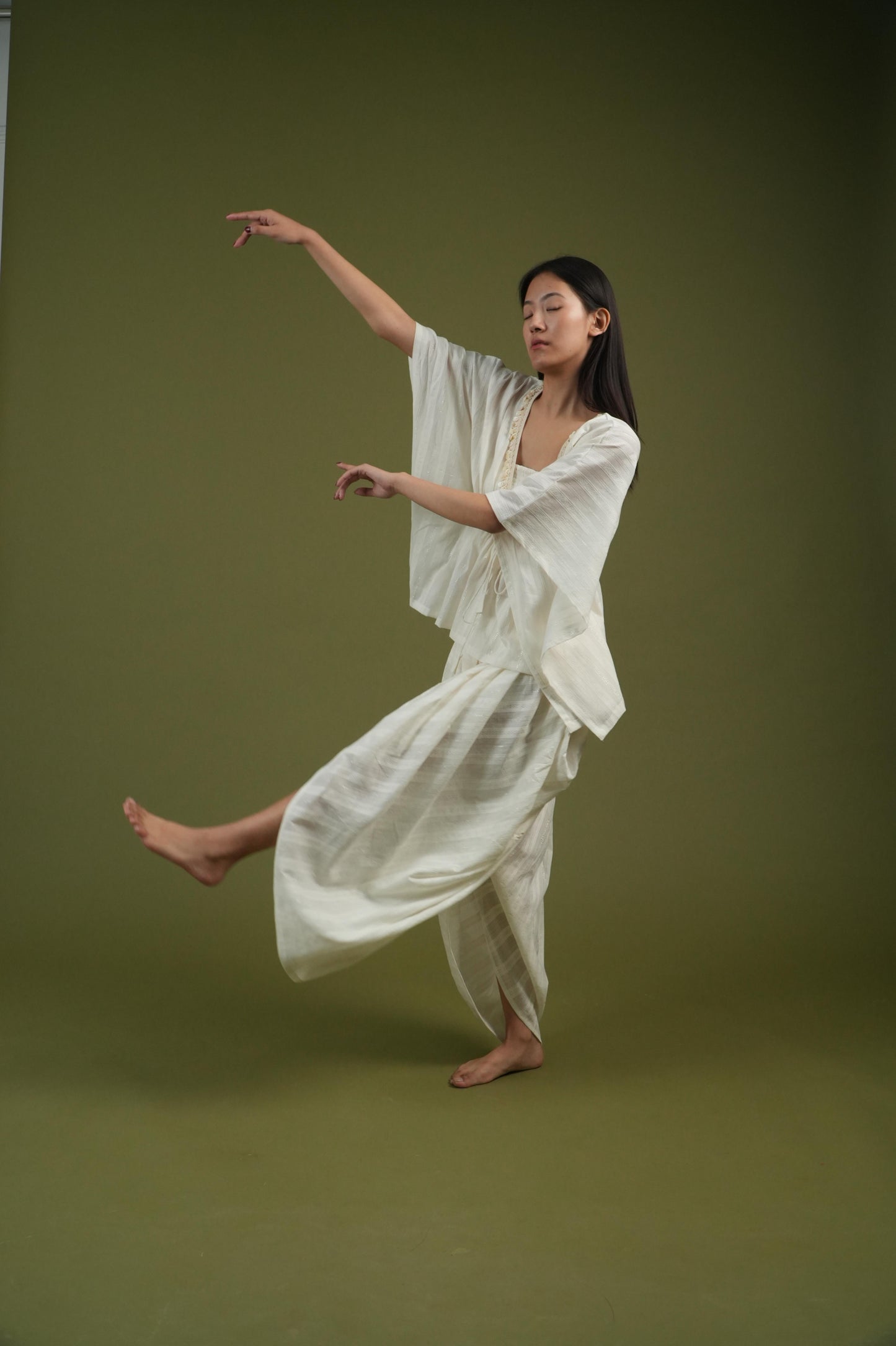 Vanshitaaz Ivory Serenity Drape Set