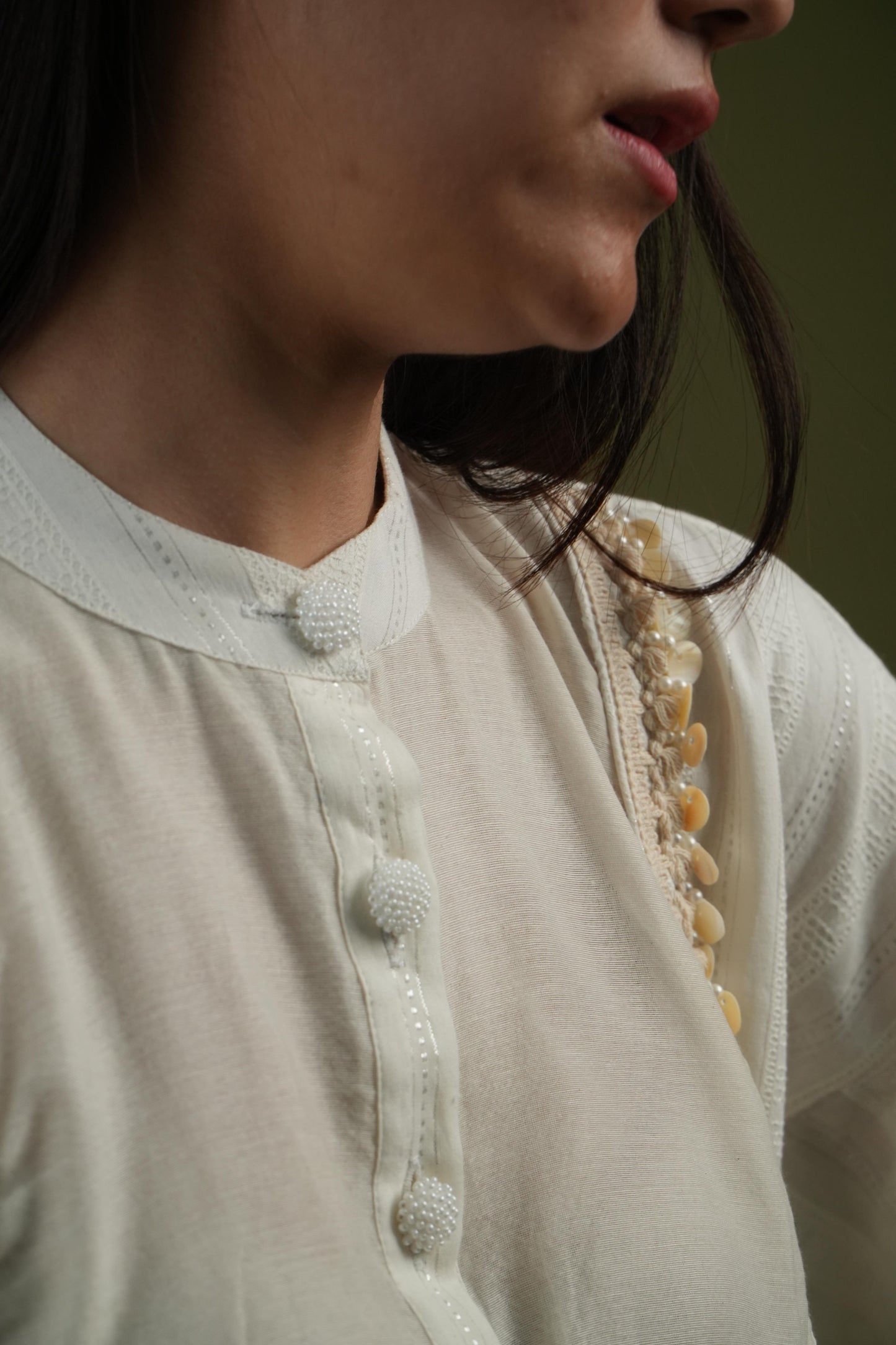 Vanshitaaz Ivory Grace Embroidered Shirt & Pleated Pants Set