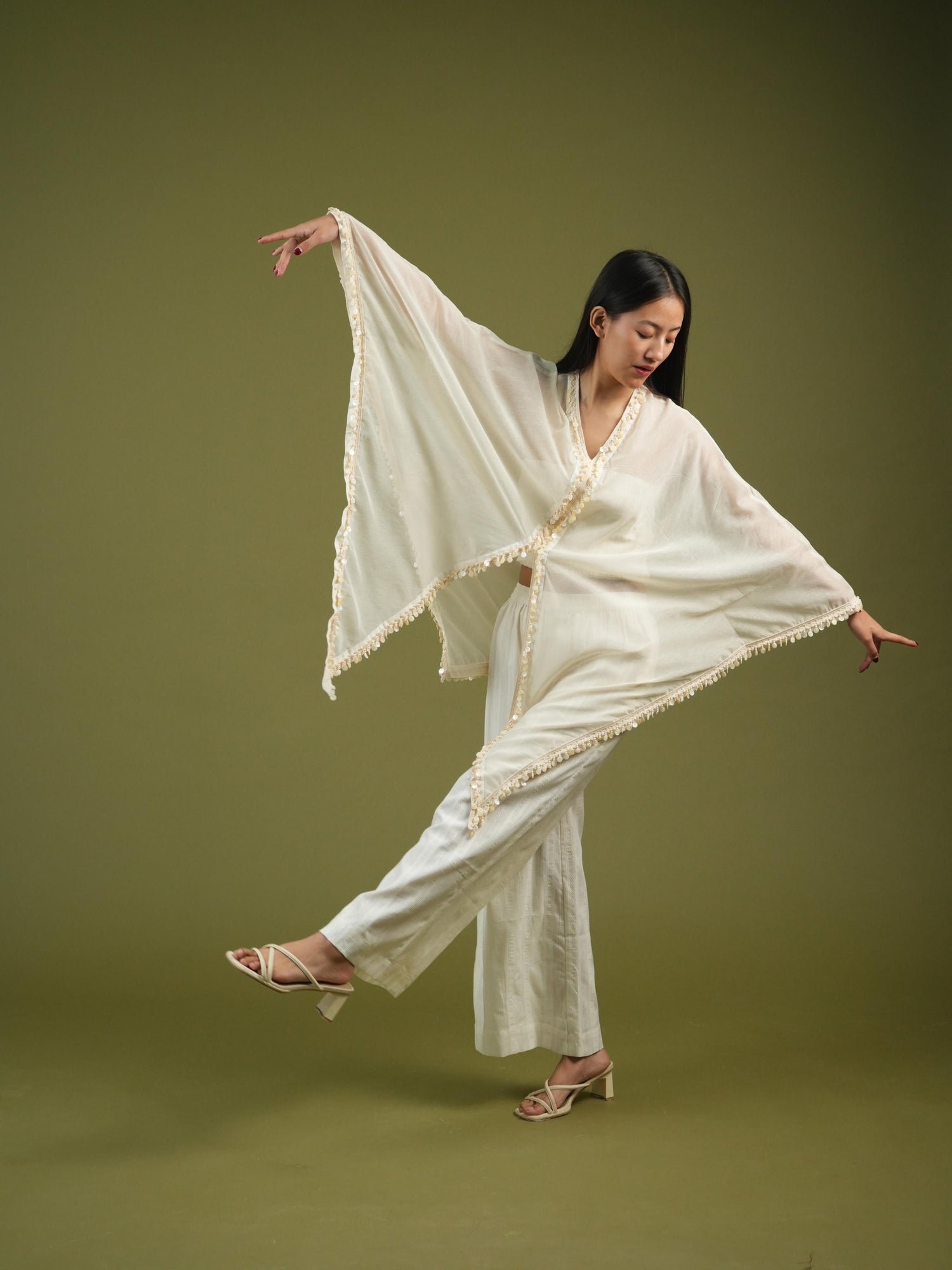 Vanshitaaz Ivory Harmony Cape Set