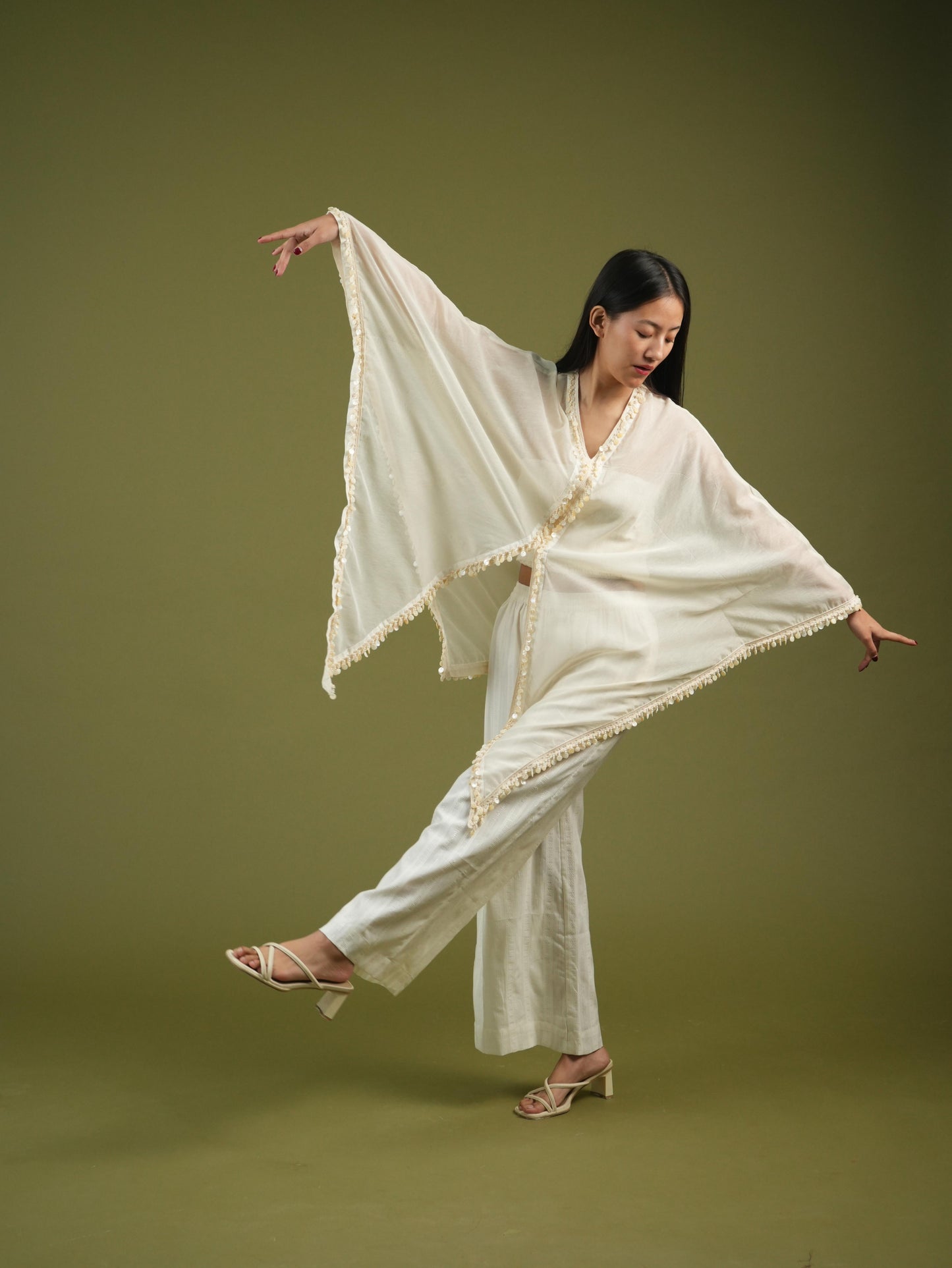 Vanshitaaz Ivory Harmony Cape Set