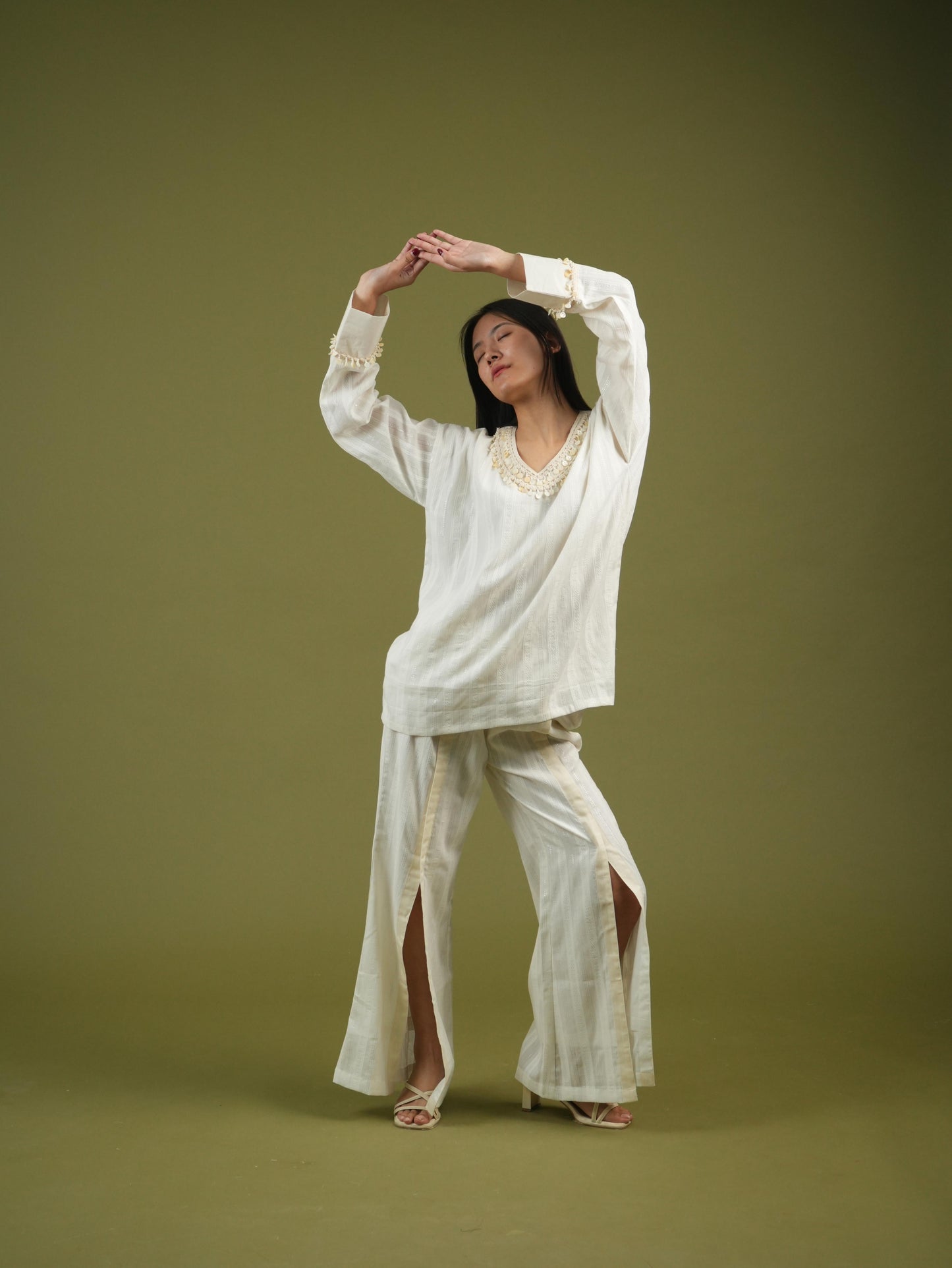 Vanshitaaz Ivory Essence Embroidered Tunic & Slit Pants Set