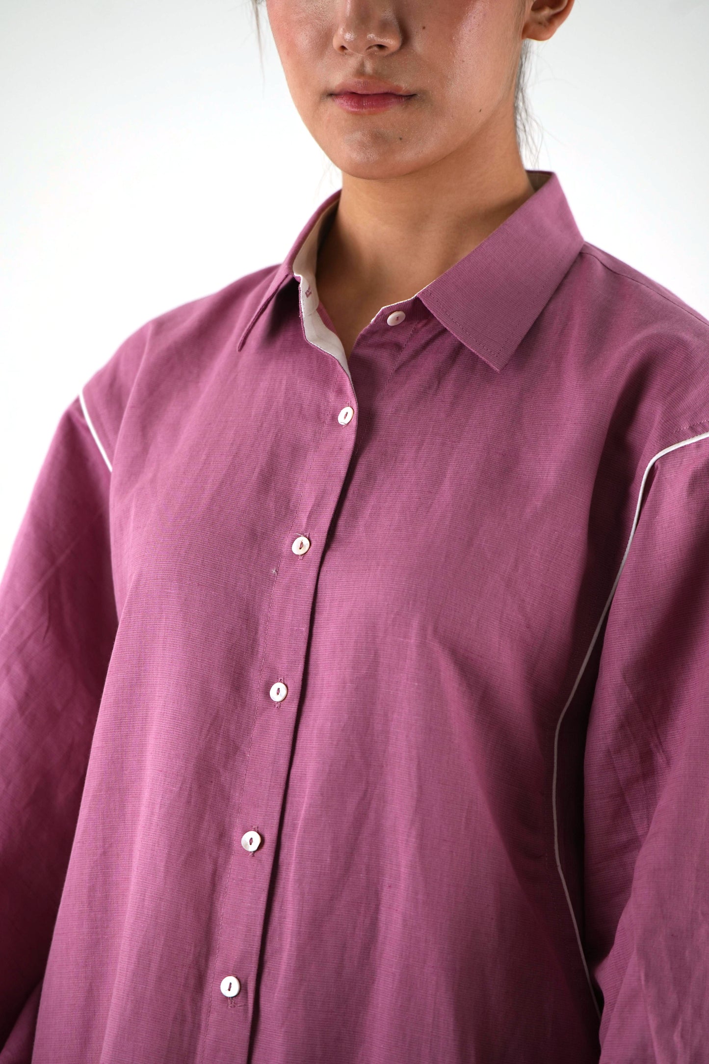 White Piping kurta Pants Set - Mauve Linen