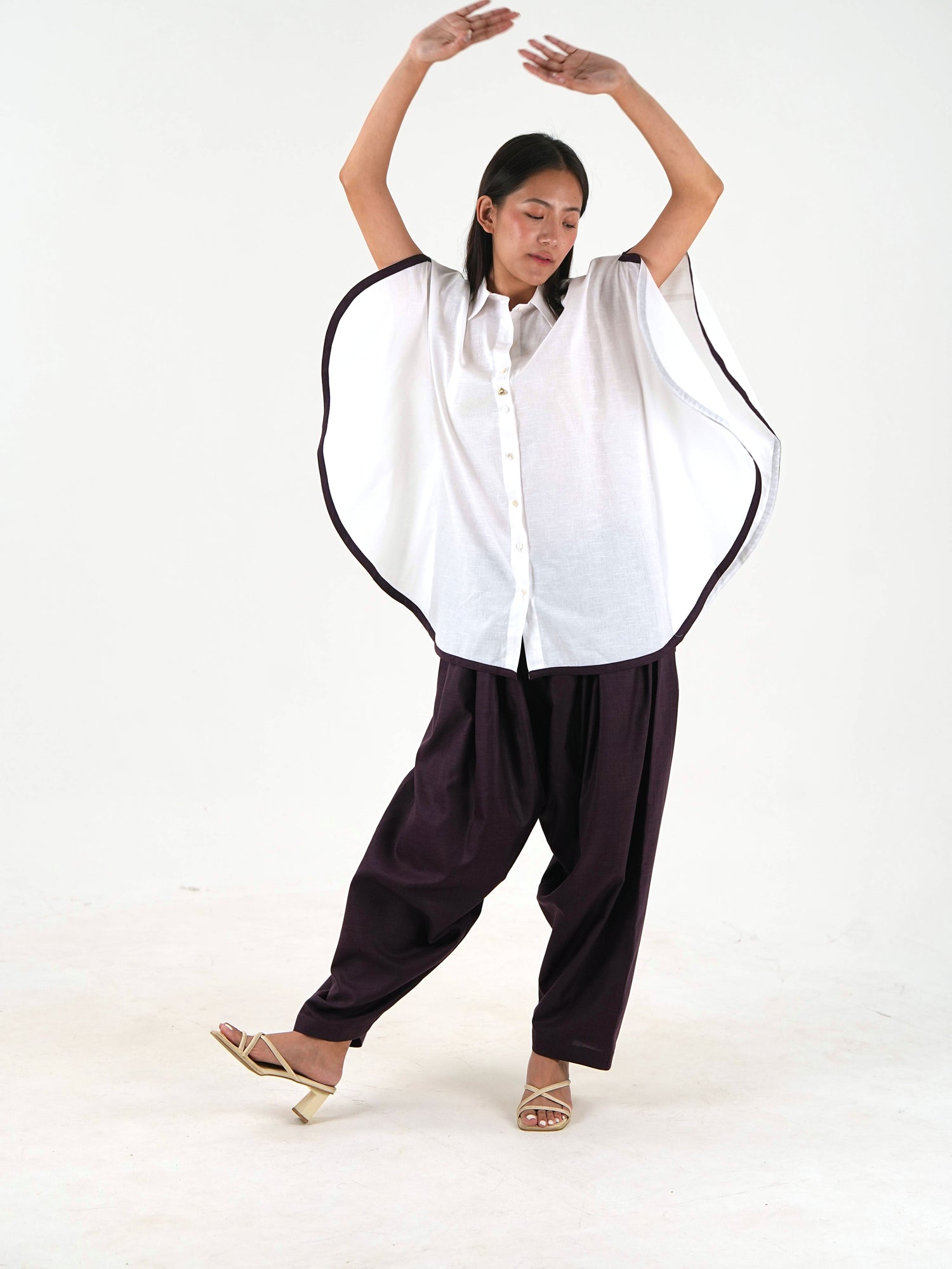 Pleated Wide Leg Pant - Dark Plum Linen