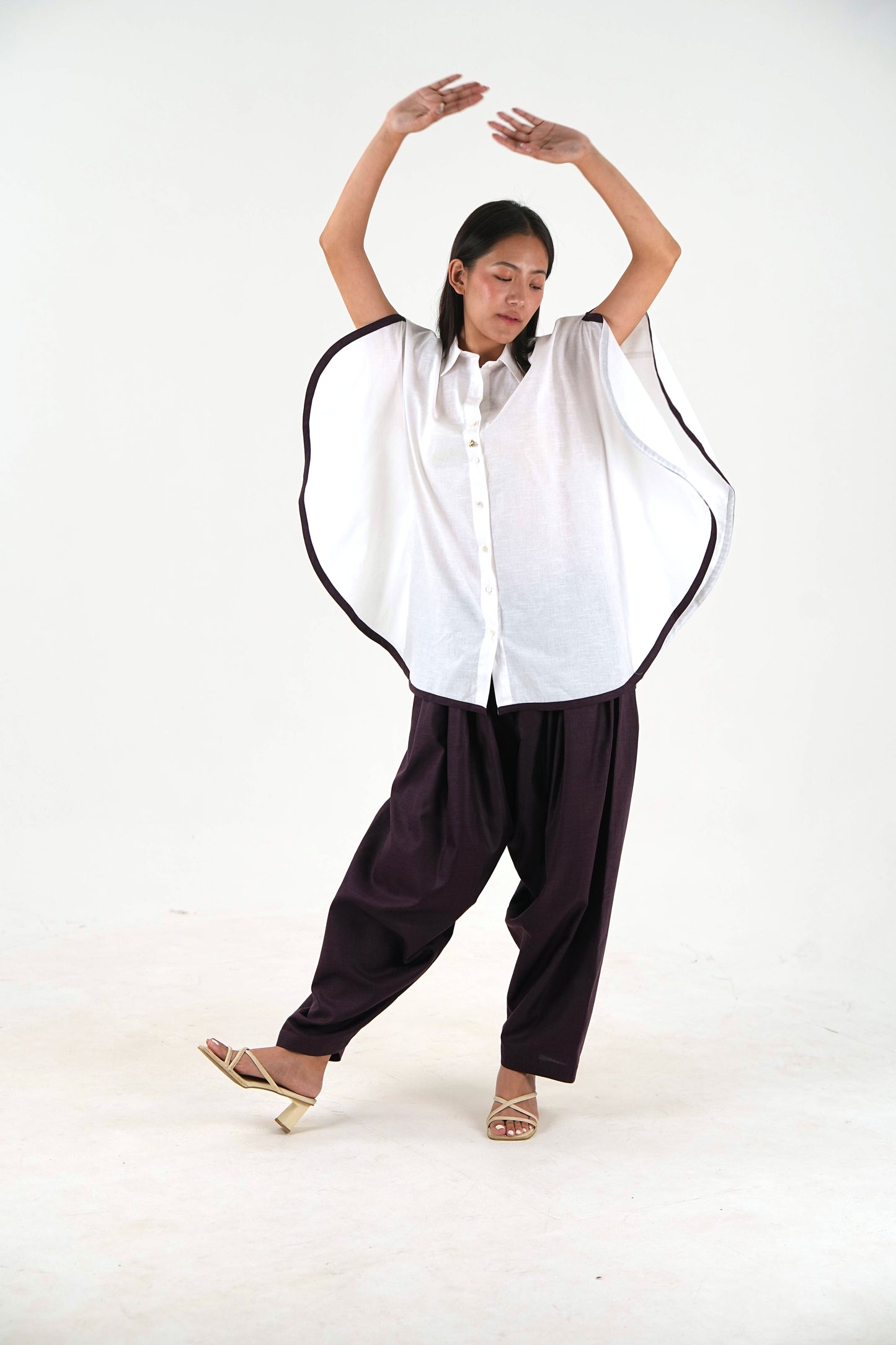 Pleated Wide Leg Pant - Dark Plum Linen