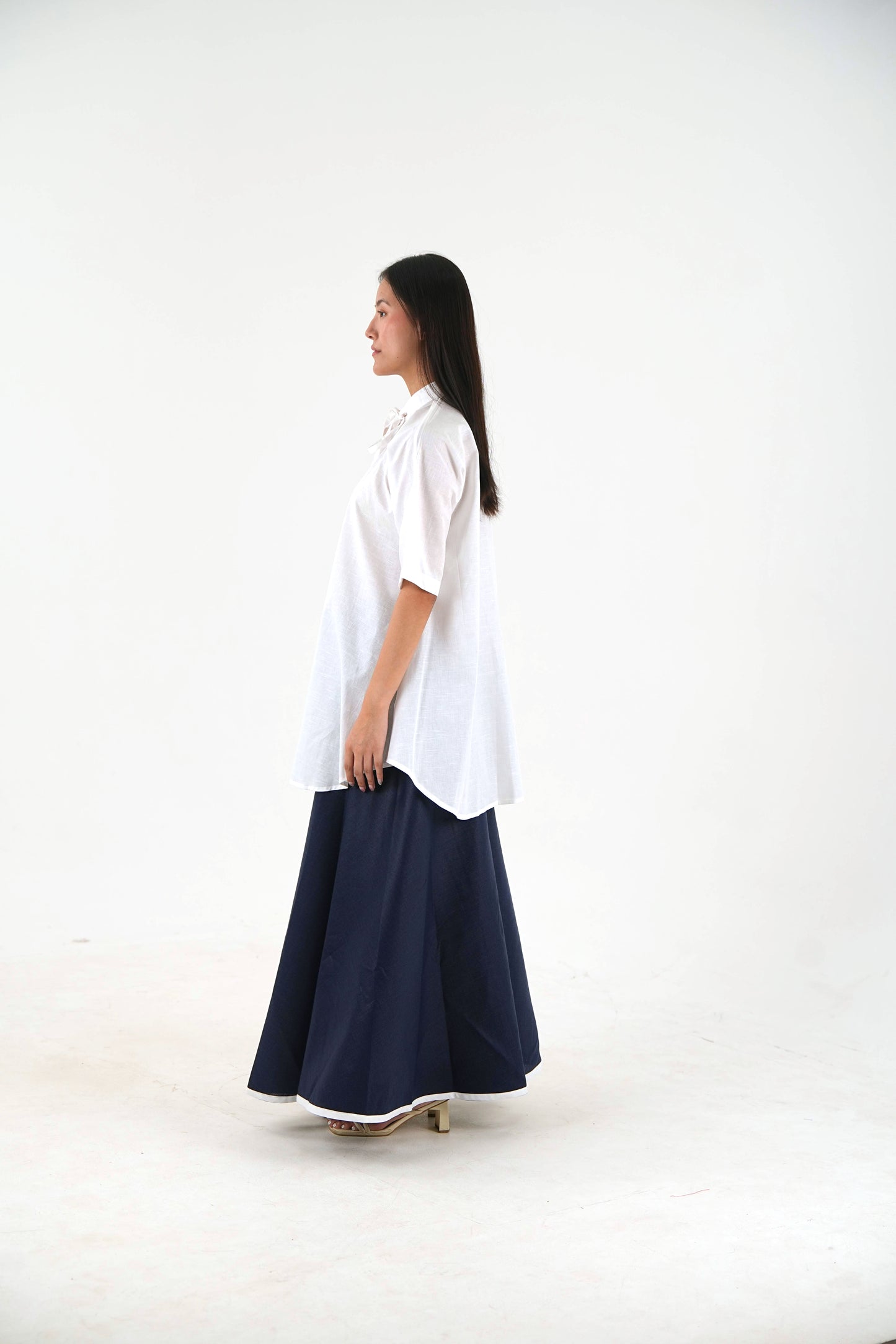 Flared Hem Wide Leg Pant - Navy Blue Linen