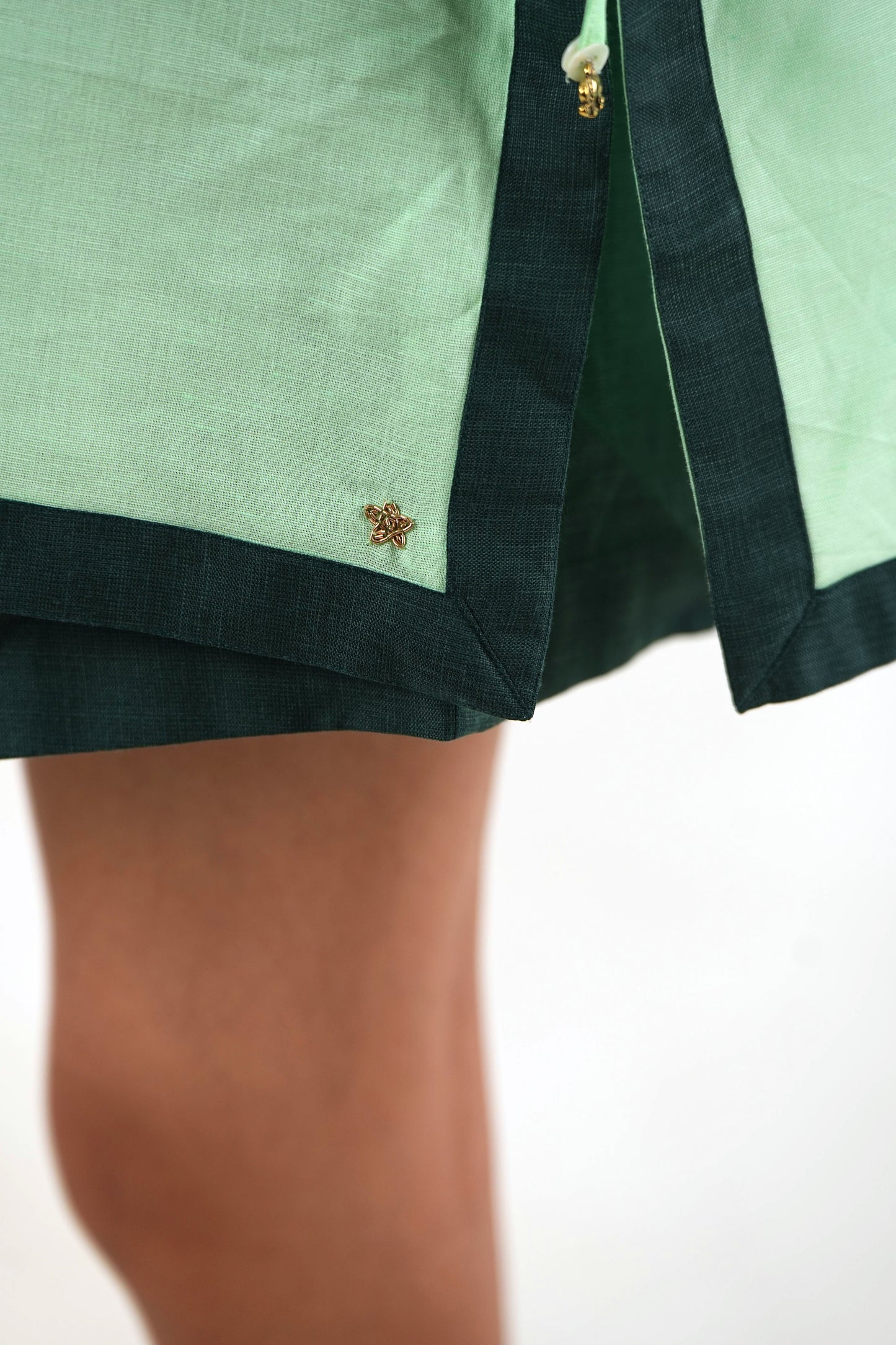 Straight Cut Linen Shorts - Dark Green