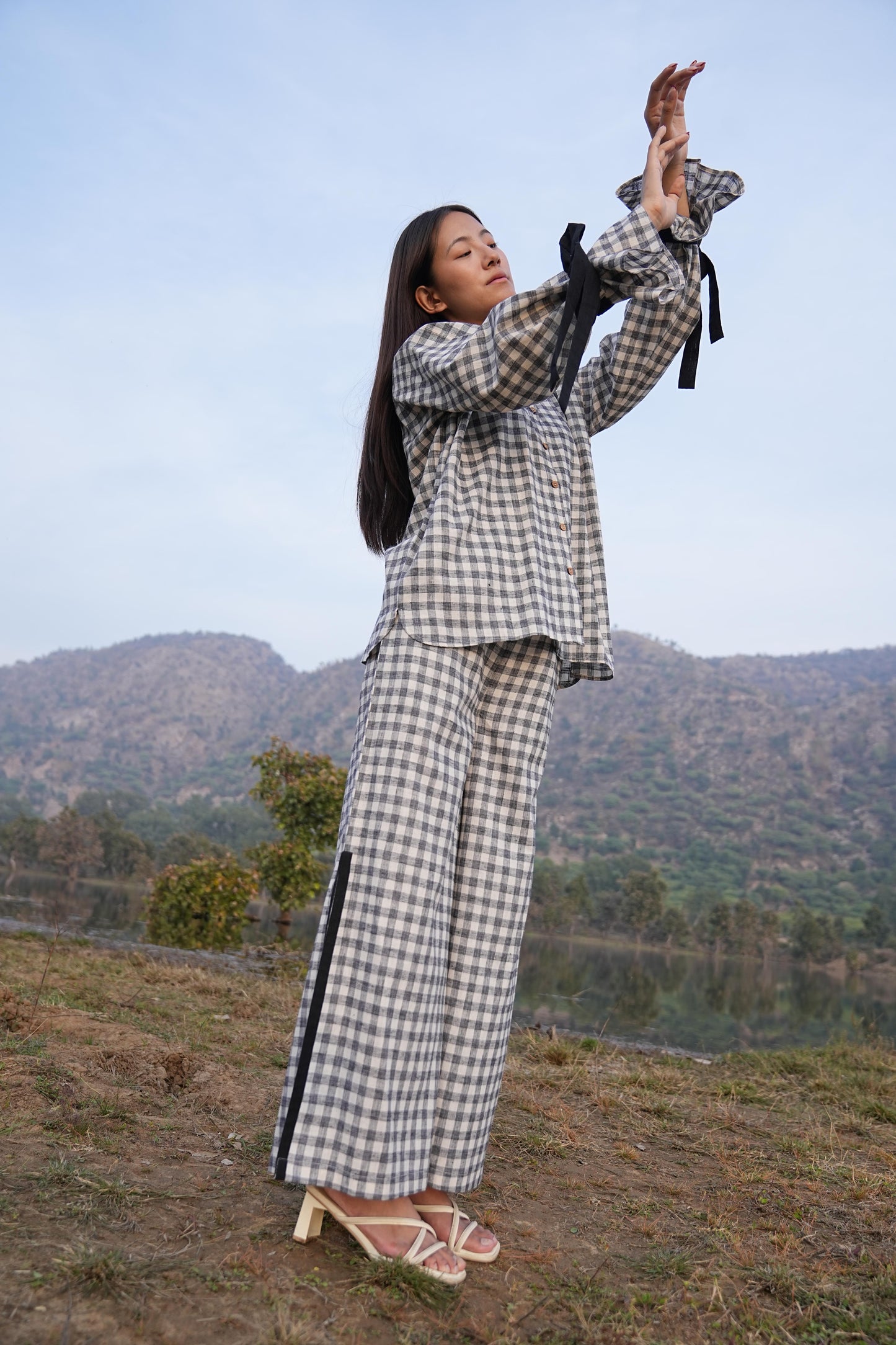 tra Balloon Sleeve Check Co-ord set”

“Sutra check two-piece co-ord outfit”

“Sutra Balloon Sleeve Check top”

“Sutra check balloon sleeve blouse”

“Sutra Balloon Sleeve Check bottom”

“Sutra check co-ord skirt / pants”

“Sutra check matching set”

“Sutra Balloon Sleeve Co-ord outfit”