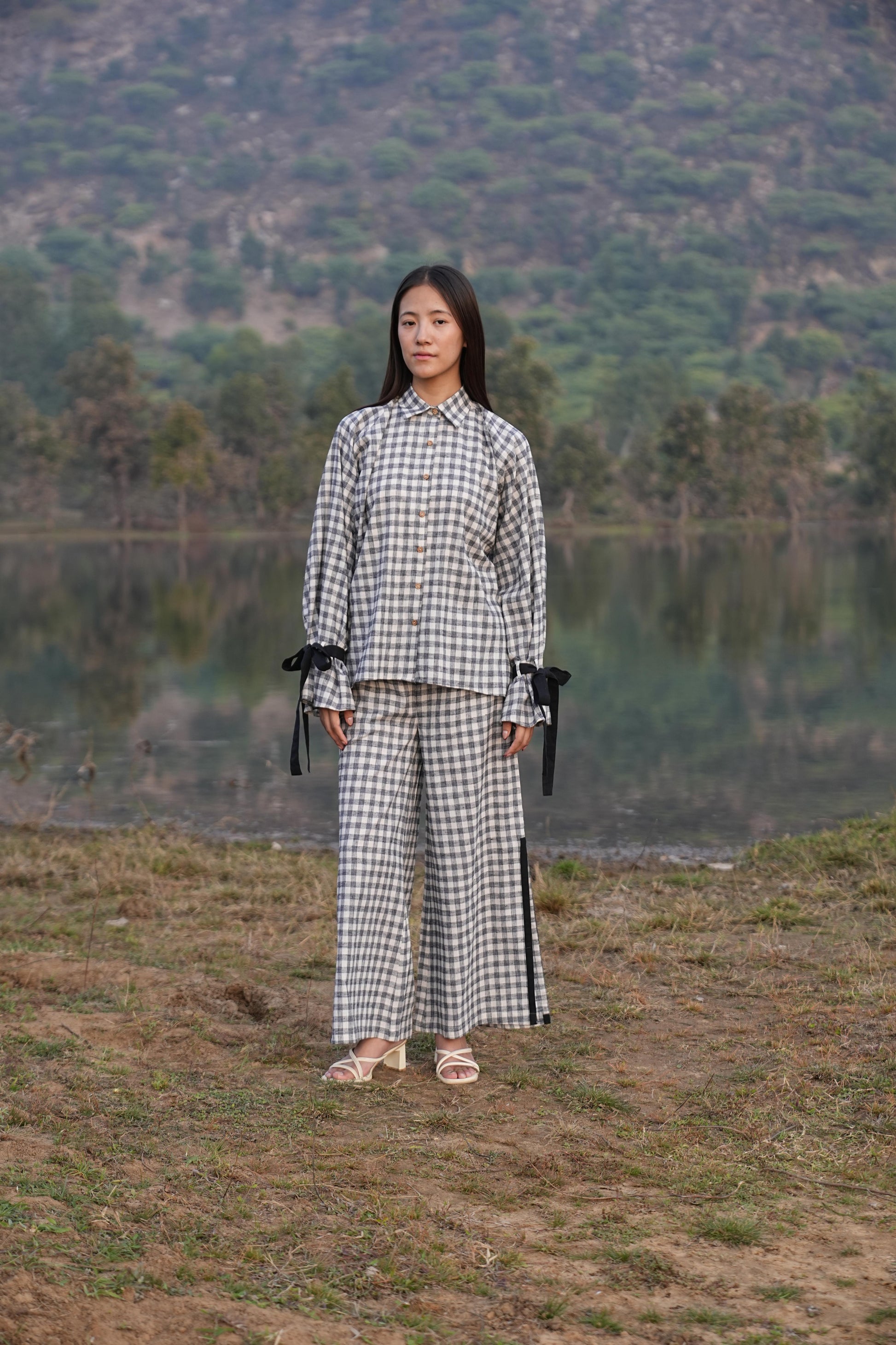 tra Balloon Sleeve Check Co-ord set”

“Sutra check two-piece co-ord outfit”

“Sutra Balloon Sleeve Check top”

“Sutra check balloon sleeve blouse”

“Sutra Balloon Sleeve Check bottom”

“Sutra check co-ord skirt / pants”

“Sutra check matching set”

“Sutra Balloon Sleeve Co-ord outfit”