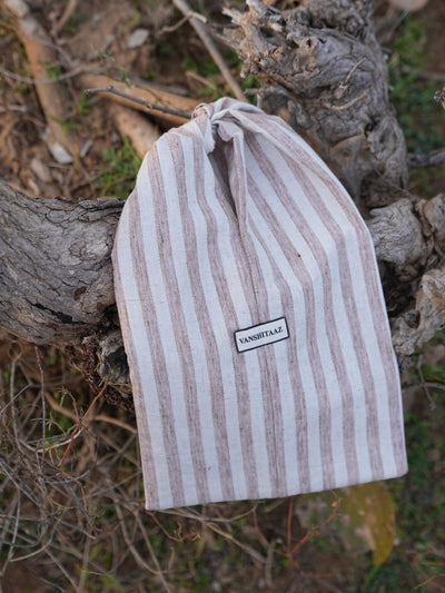 sutra breeze pouch

daily kit pouch

travel essentials pouch

travel pouch bag

everyday essentials pouch

multipurpose travel pouch

compact travel pouch

toiletry pouch