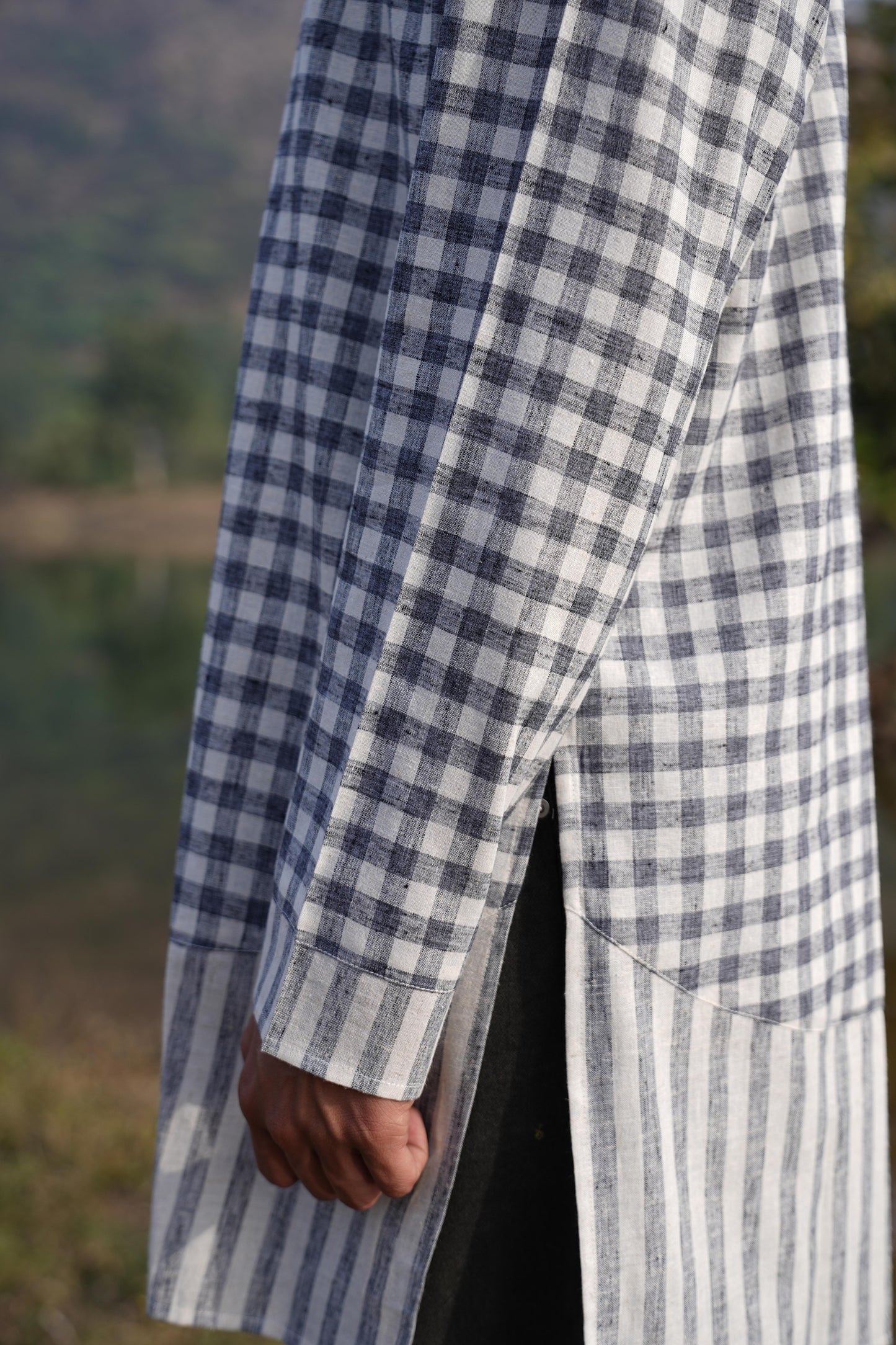 Sutra Mandarin Collar Check Kurta