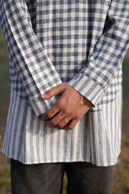 Sutra Mandarin Collar Check Kurta