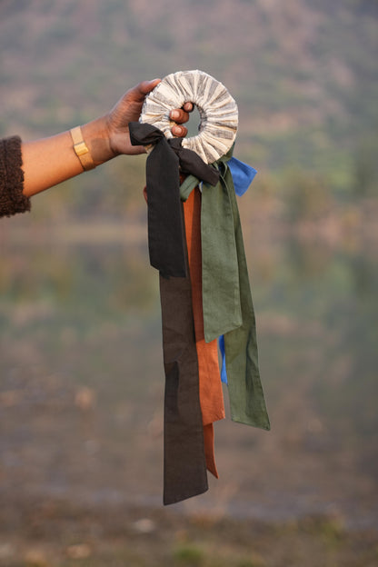 Sutra Stripe Bow Tie-up Scrunchies