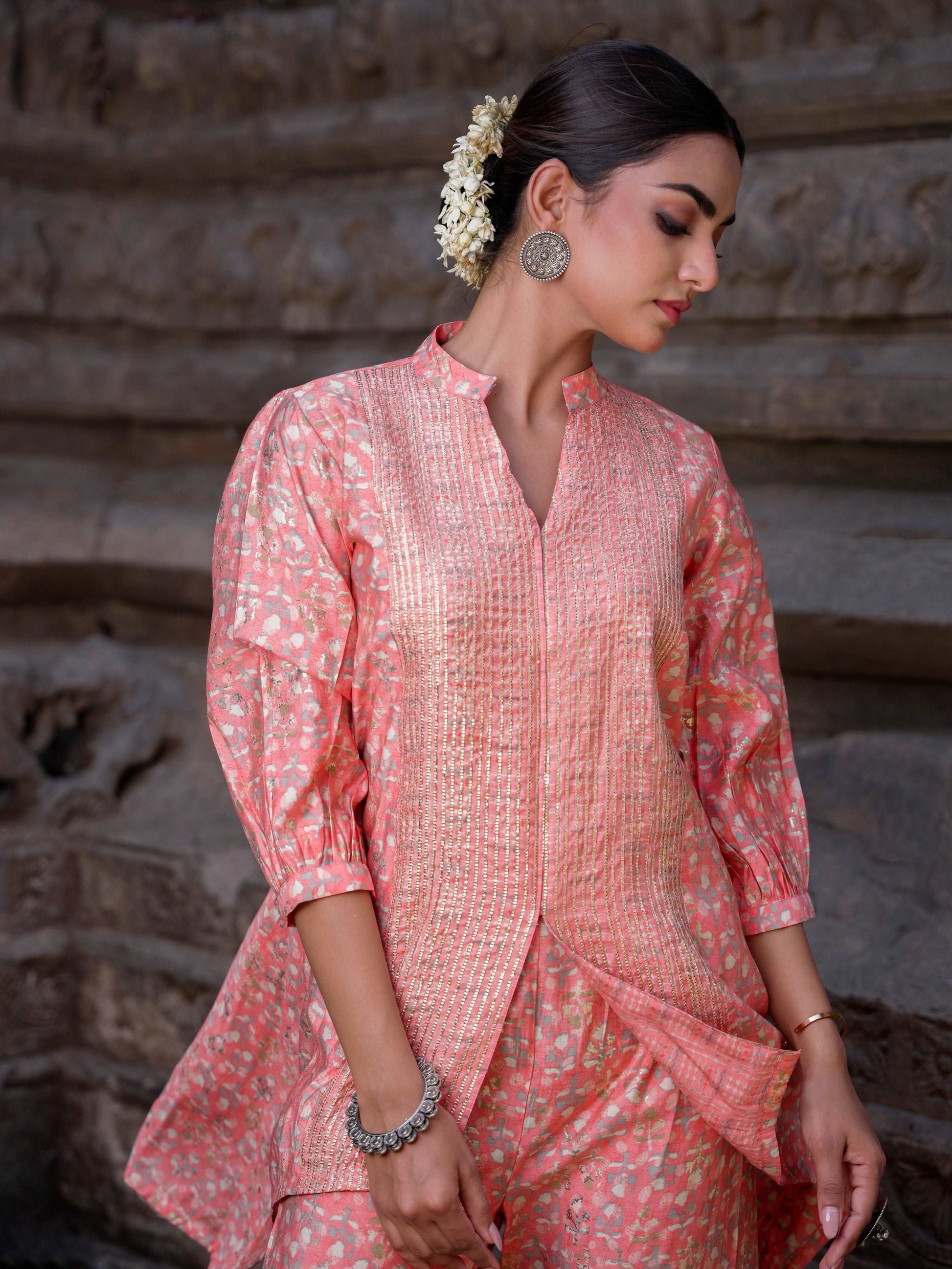 Ballon sleeve High-low shrug shirt with Plazo.