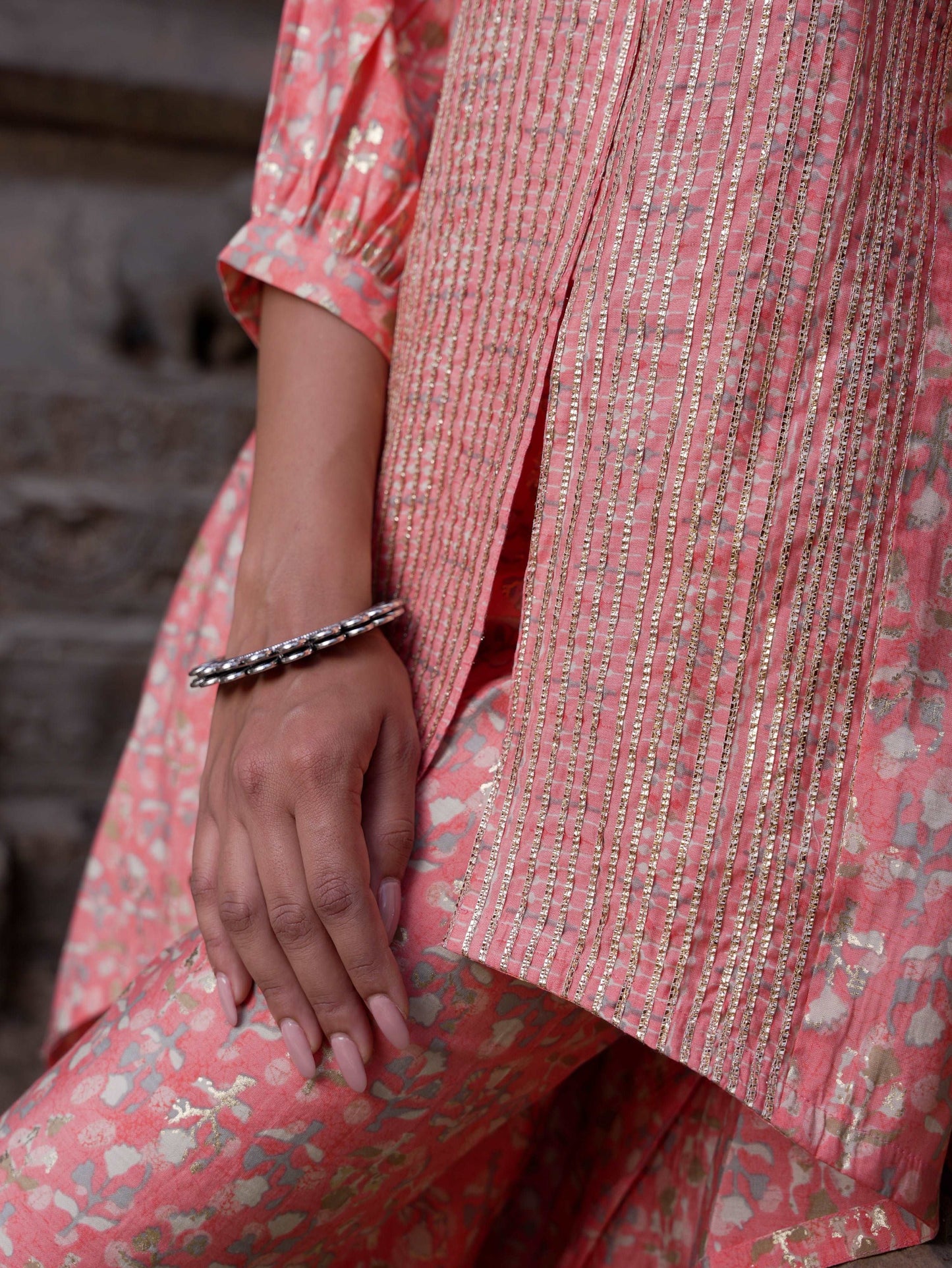 Ballon sleeve High-low shrug shirt with Plazo.